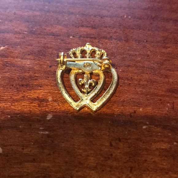 Vintage Crown Heart Fleur de Lis Pin - Picture 2 of 4